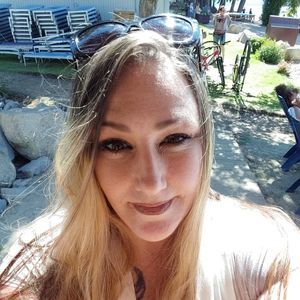 Meet your Posher, Suzanne